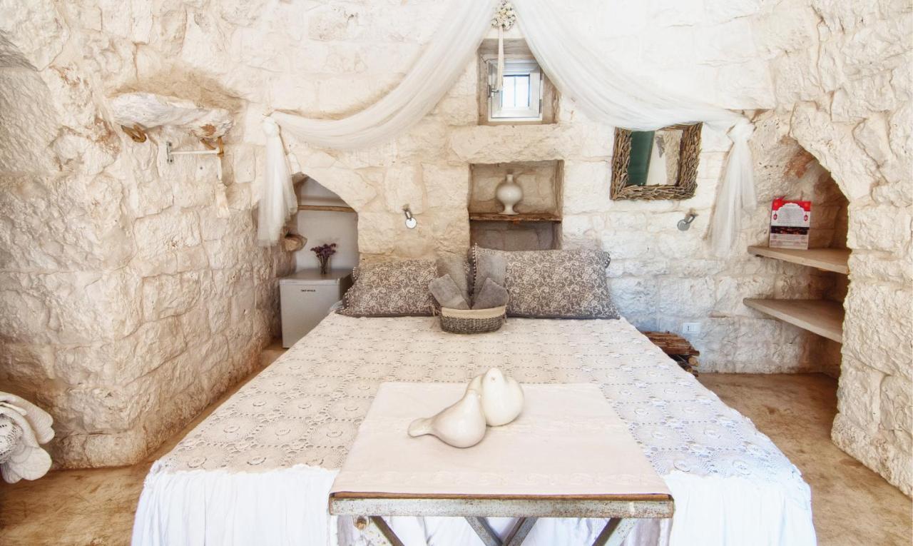 Puntebianche B&B Чельє-Мессапіка Екстер'єр фото